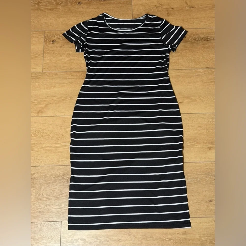 SHEIN Black & White Striped Midi Tee Dress with Side Slit - Picture 6 of 10